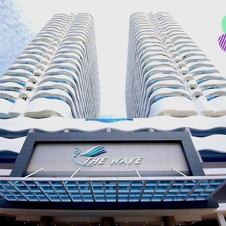 The Wave Suites Melaka Εξωτερικό φωτογραφία